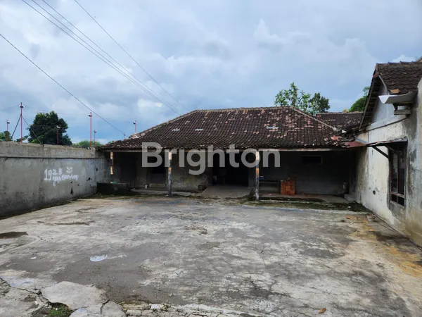 image TANAH BONUS GUDANG TUA DI SUKOHARJO (2)