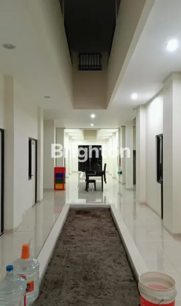 image DIJUAL RUMAH KOS BARU DI KOTA MADIUN, LENGKAP PERABOT & TINGGAL JALANKAN BISNIS SAJA (4)