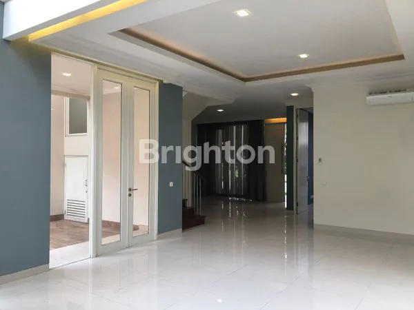 image DISEWAKAN RUMAH LOKASI DI THE RITZ GRAND GOLF PAKUWON INDAH (3)