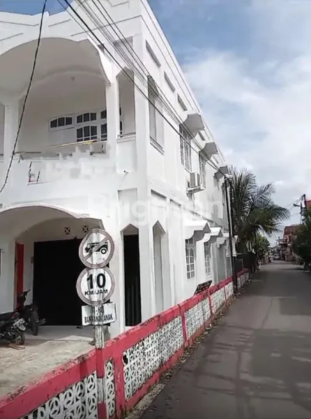 image RUKO 2 LANTAI SIAP HUNI SIAP USAHA DI JL. SUNGAI RAYA DALAM, KUBU RAYA (2)