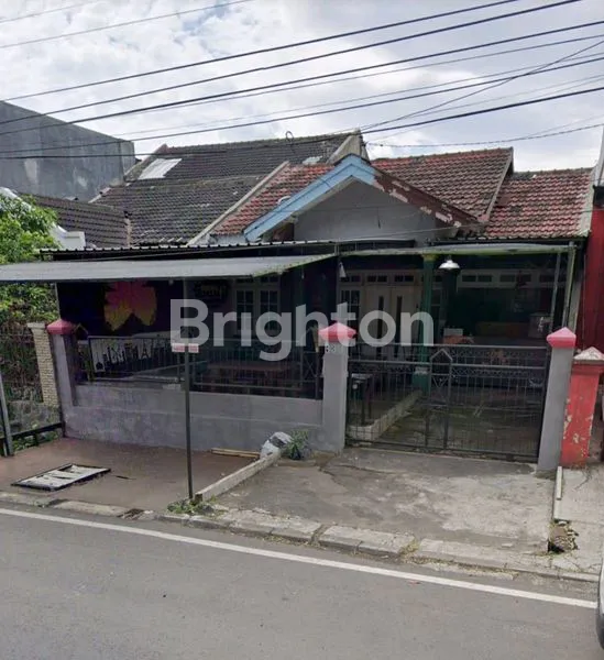 DIJUAL RUMAH LUAS AREA SAWOJAJAR BISA NEGO DEKAT AREA KULINER DEKAT TOL AREA STRATEGIS