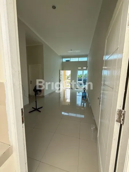 image RUMAH CANTIK ADA LEBIH TANAH BELAKANG DAN SAMPING (5)