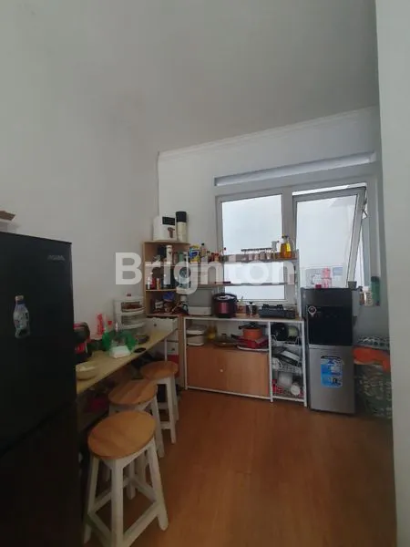 image RUMAH 2 LANTAI  SIAP HUNI GOLDEN PALM (7)