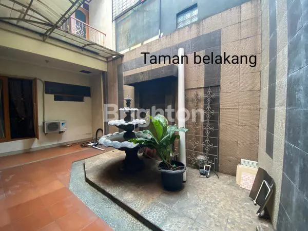 image DIJUAL CEPAT RUMAH MEWAH DI LINGKUNGAN STRATEGIS (1)