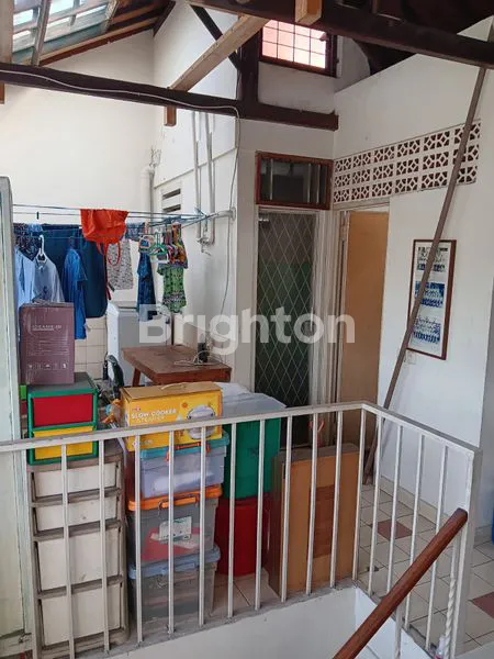 image RUMAH TINGGAL ASRI DI PETUKANGAN UTARA JAKARTA SELATAN (5)