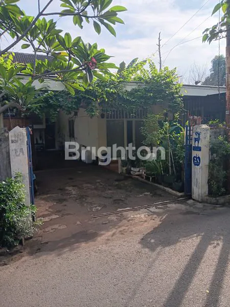 image RUMAH TINGGAL ASRI DI PETUKANGAN UTARA JAKARTA SELATAN (1)