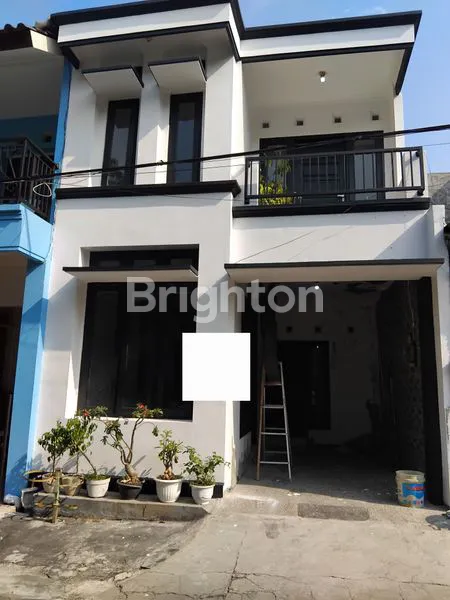 image DISEWAKAN RUMAH 2 LANTAI MINIMALIS CANTIK (2)