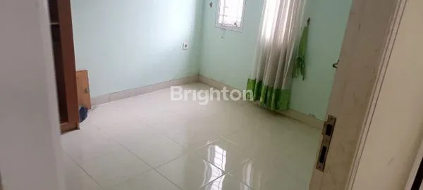 image TURUN HARGA RUMAH MINIMALIS SIAP HUNI DI PERUMAHAN RENGGANIS (4)