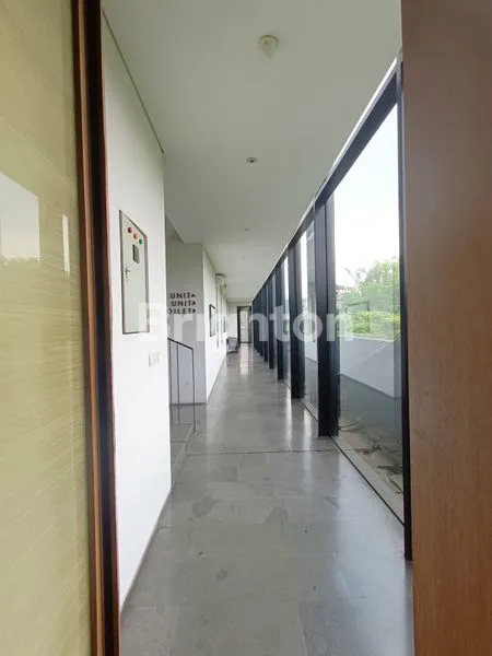 image GEDUNG & LAHAN KOMERSIL COCOK UNTUK INVESTOR (7)