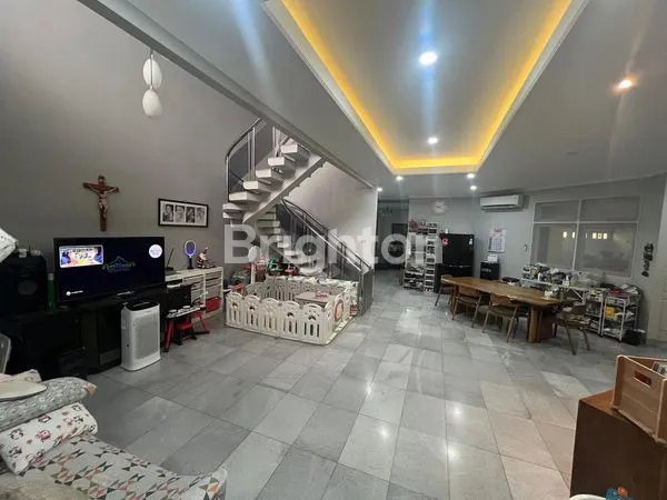 image RUMAH SHM 2 LANTAI SIAP PINDAH DI PURI INDAH KEMBANGAN JAKARTA BARAT (8)