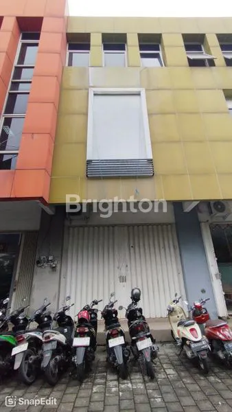 image RUKO 3 LANTAI NOL JALAN RAYA IR SOEKARNO MERR (1)