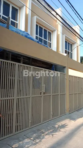 image DIJUAL RUMAH BARU 571 MINIMALIS DEKAT TANJUNG DUREN, GREEN VILLE, TAMAN RATU DI DURI KEPA, JAKARTA BARAT (1)