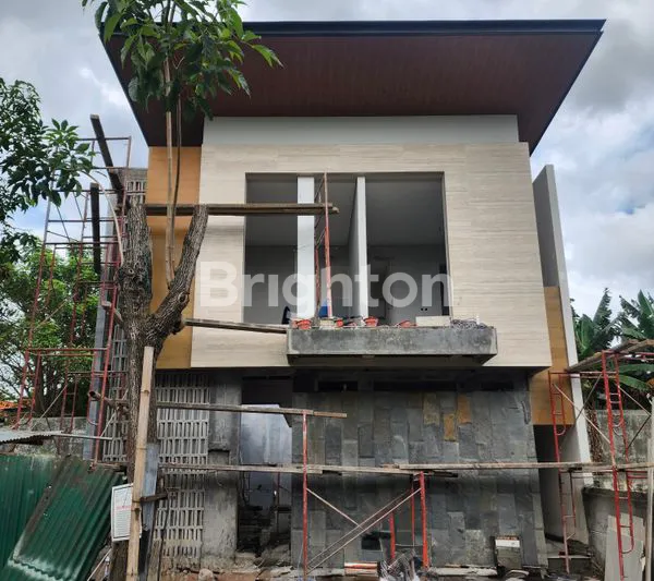 image GRESS NEW RUMAH CITRALAND 2 LANTAI DENGAN POOL/KOLAM RENANG, SIAP HUNI 90% ON PROGRESS (2)