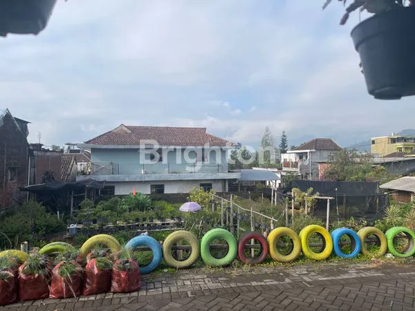 image RUMAH KLASIK SEMI CAFE COCOK UNTUK RUANG USAHA ATAU VILLA (6)