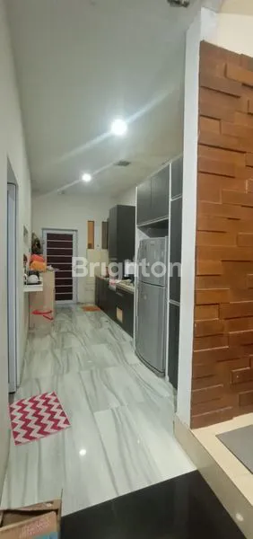 image RUMAH MEWAH 2,5 LT CENTRAL SUKAJADI (3)