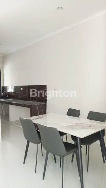 image JUAL RUMAH CANTIK DI KOTA WISATA, SIAP HUNI,  SUDAH RENOV , LANTAI  GRANIT, JENDELA ALMINIUM (3)