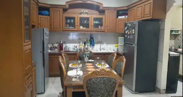 image RUMAH MEWAH 2 LANTAI KEMANGGISAN  (7)