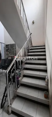 image RUMAH HOEK DARMO PERMAI UTARA (2)