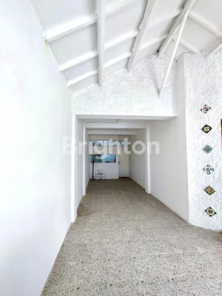 image RUMAH 2 LANTAI SIAP HUNI DI KOMPLEK LEBAK LESTARI INDAH, LEBAK BULUS – LOKASI STRATEGIS (2)