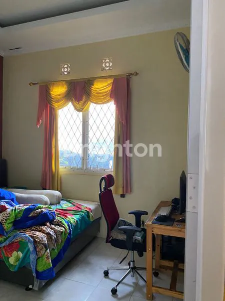 image RUMAH ASRI DAN NYAMAN SIAP HUNI POSISI HOOK (7)