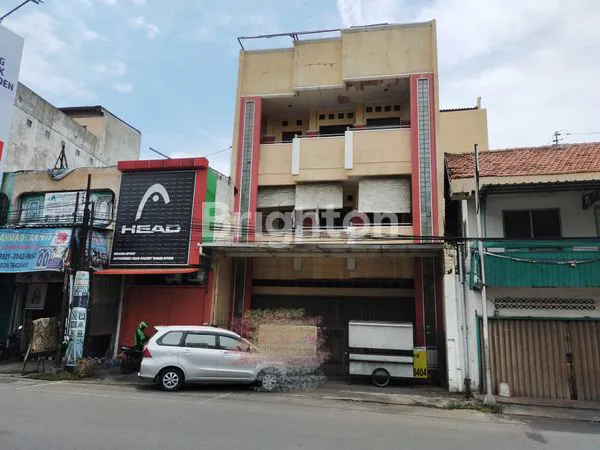 RUKO SANGAT STRATEGIS DI TENGAH KOTA