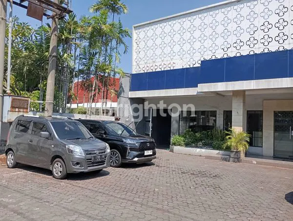 RUKO SIAP BUKA BISNIS LOKASI SANGAT STRATEGIS DAN KOMERSIAL