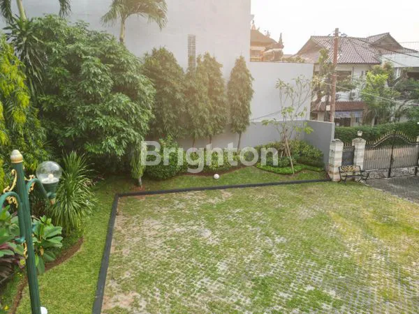 image RUMAH DI CILANDAK MEWAH DAN SANGAT LUAS (7)