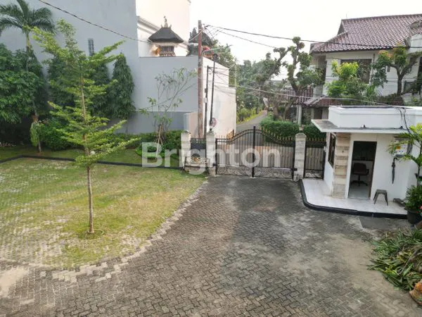 image RUMAH DI CILANDAK MEWAH DAN SANGAT LUAS (2)