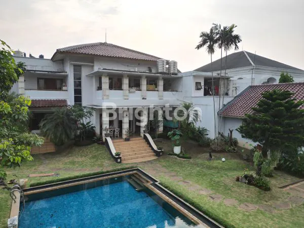 image RUMAH DI CILANDAK MEWAH DAN SANGAT LUAS (5)