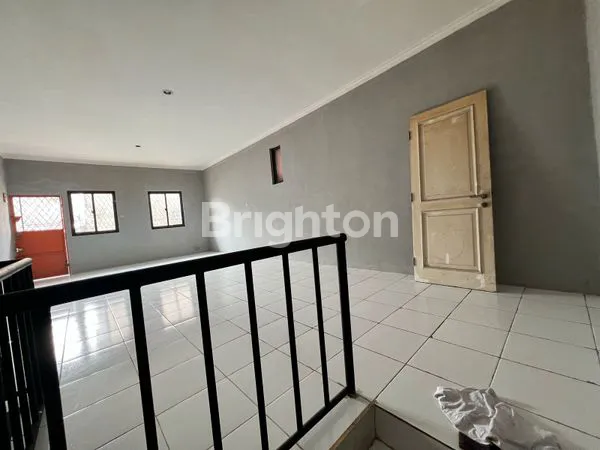 image RUMAH 2 LANTAI SIAP HUNI JELAMBAR (5)