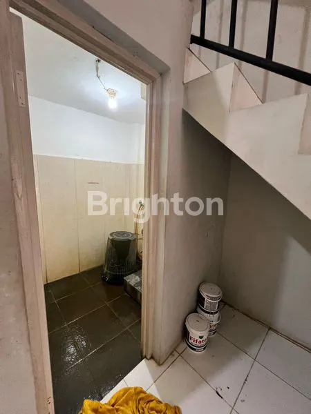 image RUMAH 2 LANTAI SIAP HUNI JELAMBAR (6)