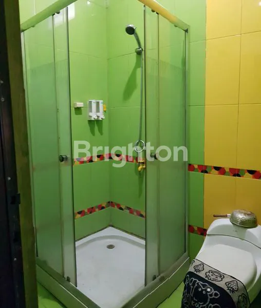 image RUMAH 2,5 LANTAI SIAP HUNI + KIOS PONDOK PEKAYON INDAH, SHM (5)