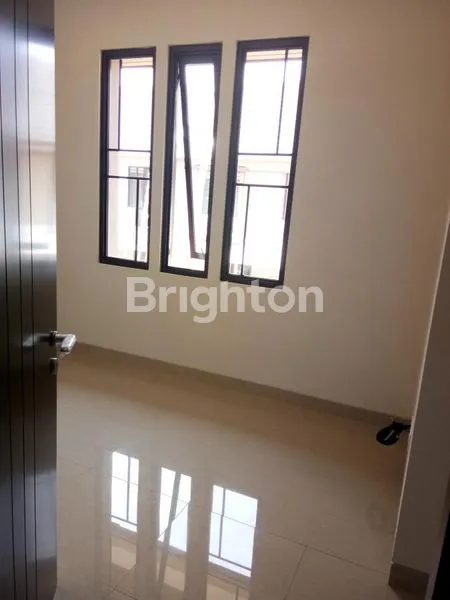 image RUMAH MOZIA CLUSTER AMARINE BSD (4)