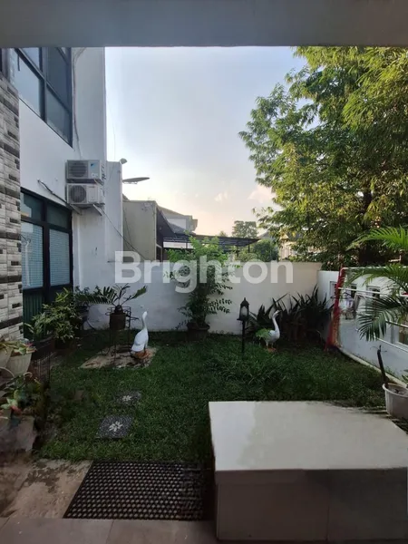 image RUMAH SIAP HUNI KENCANA LOKA BSD  (7)