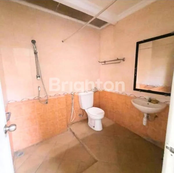 image 2 LANTAI BARU RENOVASI DI TENGGILIS (6)