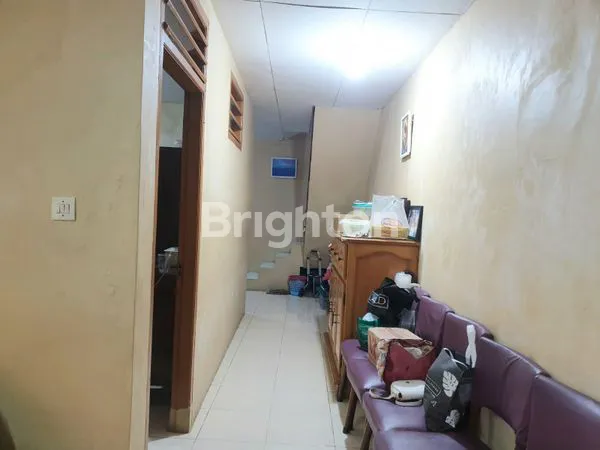 image RUMAH HITUNG TANAH PADEMANGAN UK 5.5X15 SHM ROW 1 MOBIL JAKARTA UTARA (5)