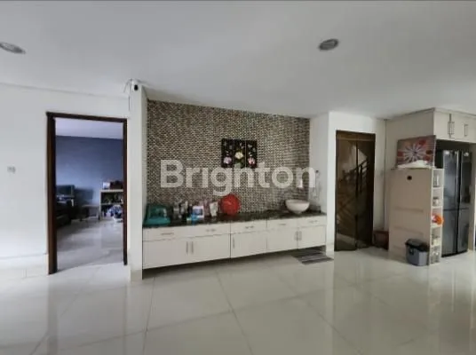 image RUMAH HUK & ASRI DI GREENVILLE,JAKARTA BARAT (1)