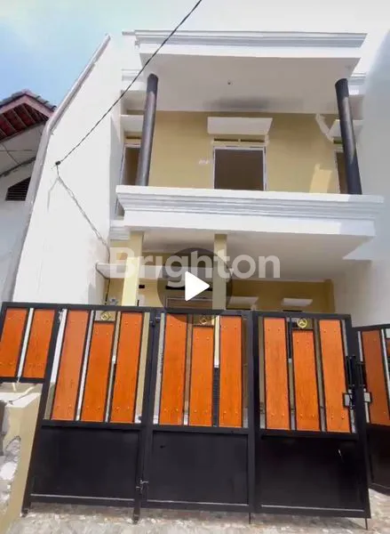 image DIJUAL CEPAT RUMAH 3 LANTAI DAERAH TANJUNG BARAT JAKARTA SELATAN (1)