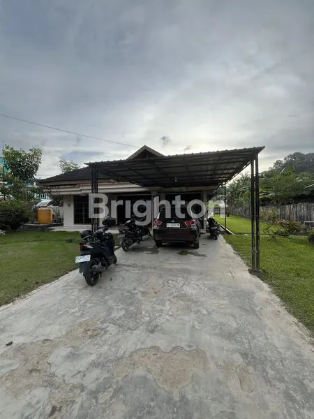 image RUMAH STRATEGIS PINGGIR JALAN DI PANJAITAN (1)