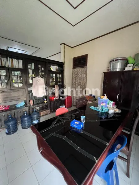 image RUMAH STRATEGIS PINGGIR JALAN DI PANJAITAN (6)