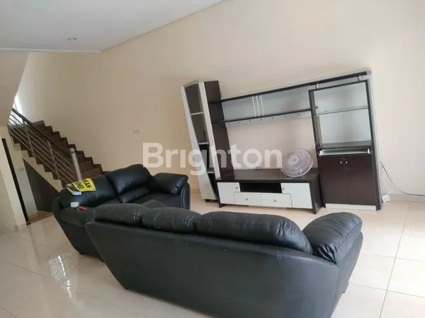 image RUMAH SIAP HUNI BARU RENOV  LOKASI  STRATEGIS @LIPPO CENTRAL - LIPPO KARAWACI (4)