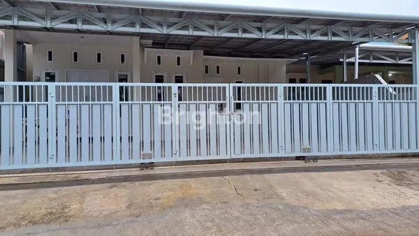 image RUMAH BARU PARKIRAN LUAS DEKAT BIGMALL (2)