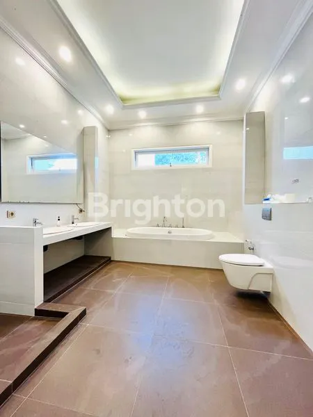 image AMERICAN STYLE HOME ( CANTIK DAN MEWAH )DI PONDOK LABU JAKARTA SELATAN (7)