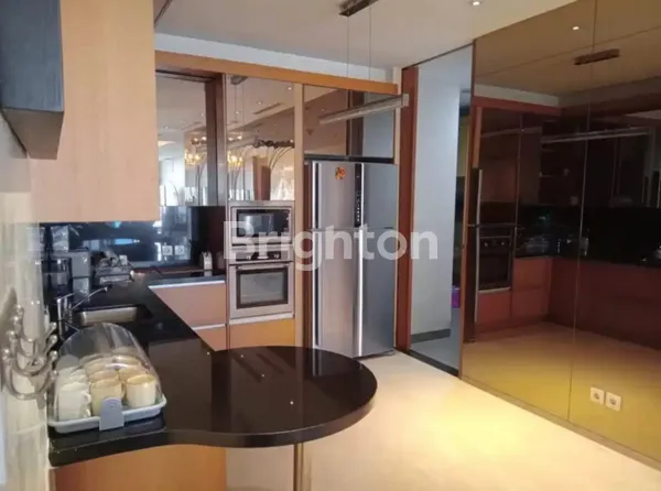 image KEMPINSKI APARTMENT, 3+1 BR, SEMI FURNISHED, VIEW BUNDARAN HI, WITH BALCONY (S-APT-041) (3)
