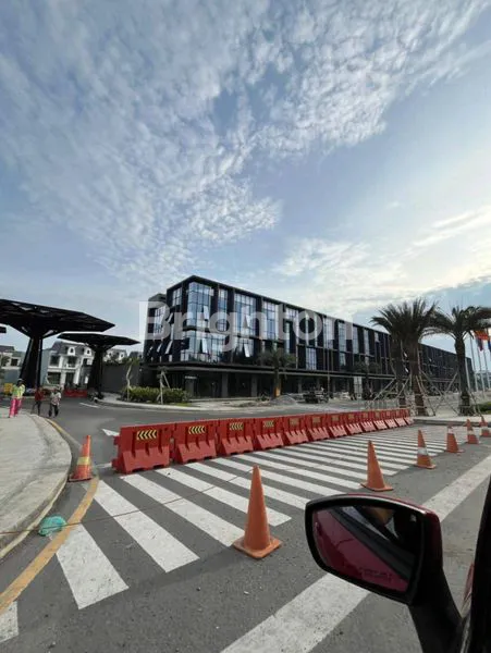 JUAL RUMAH KOS DEKAT CITRALAND HELVETIA BONUS GUDANG DAN LAHAN KOSONG