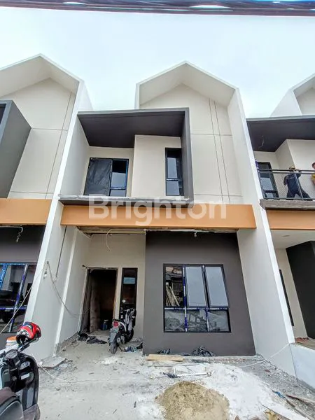 RUMAH 2 LANTAI, STOCK TERBATAS !!!