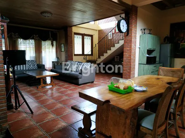 image RUMAH ARTISTIK BAGUS SEKALI PERUMAHAN GRAHA CANDI SOBA KOTA SALATIGA (6)