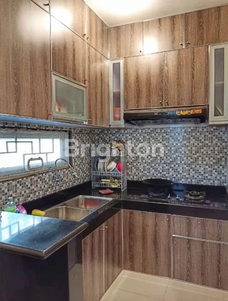 image RUMAH HOOK GRAHA KEBRAON REGENCY SURABAYA BARAT (4)