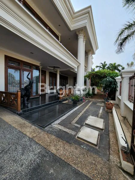 image RUMAH HUK EXCLUSIVE SIAP HUNI DI PANTAI MUTIARA PLUIT JAKARTA UTARA (3)