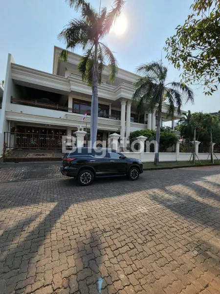 image RUMAH HUK EXCLUSIVE SIAP HUNI DI PANTAI MUTIARA PLUIT JAKARTA UTARA (1)